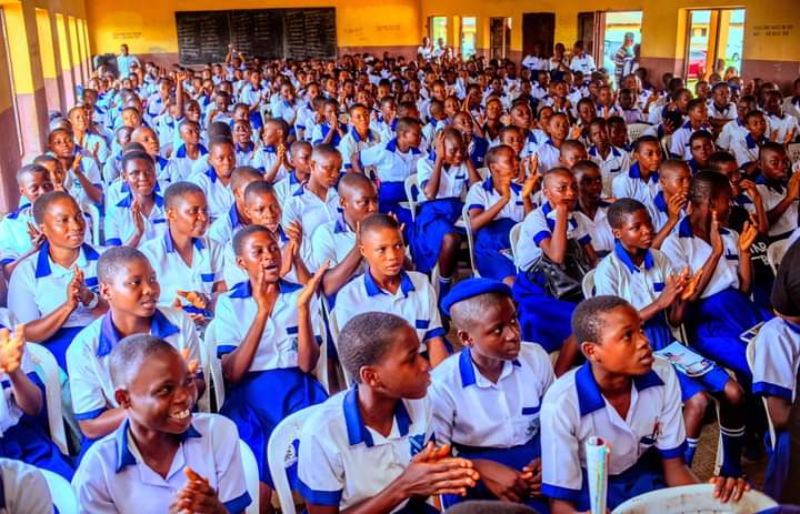 WORI's Outreach to Schools